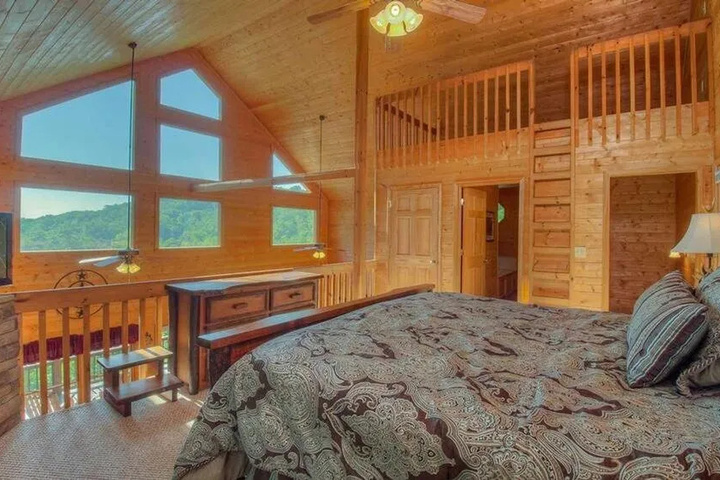 Room 3 of 21