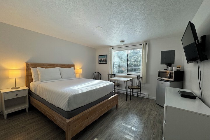 Room 25 of 155