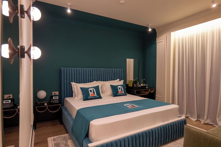 Room 18 of 128