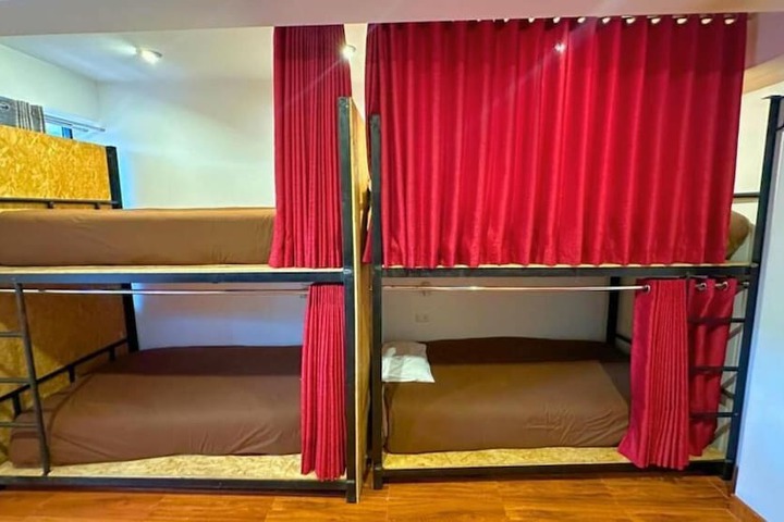 Room 30 of 52