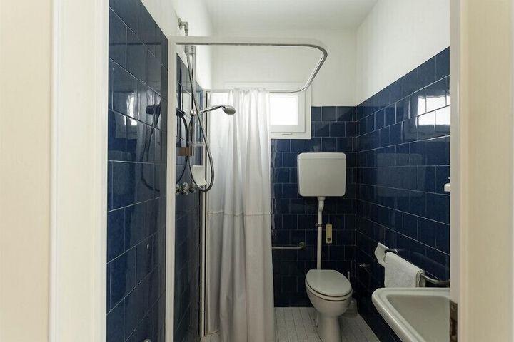 Room 14 of 23
