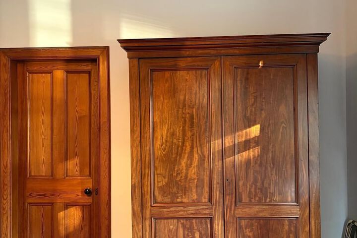 Room 10 of 84
