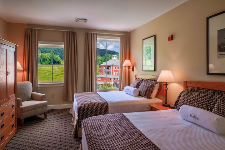 2 Queen Beds (3 of 24)