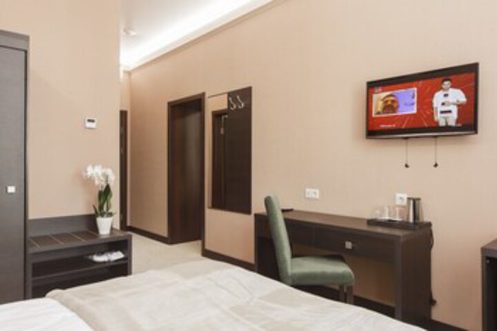 Room 43 of 76