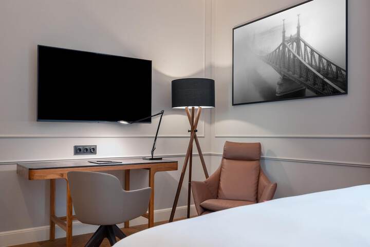 Room 21 of 70