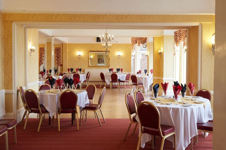 Ballroom/Hall 52 of 61