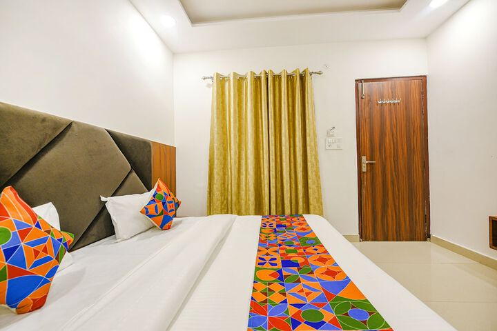 Room 18 of 24