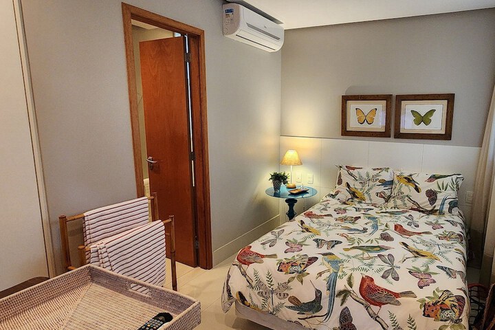 Room 8 of 64