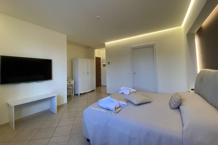Room 14 of 125