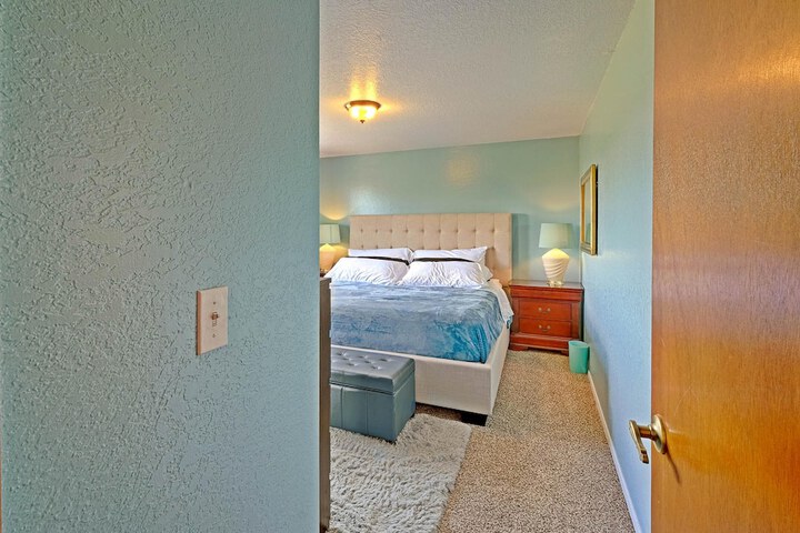 Room 19 of 37