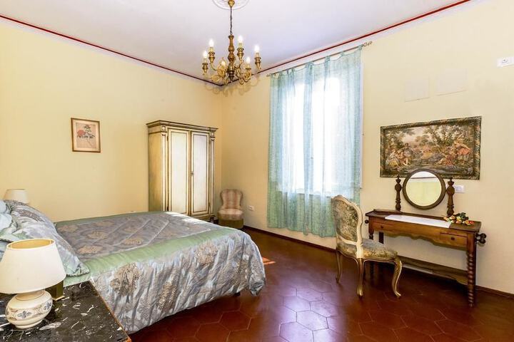 Room 7 of 21