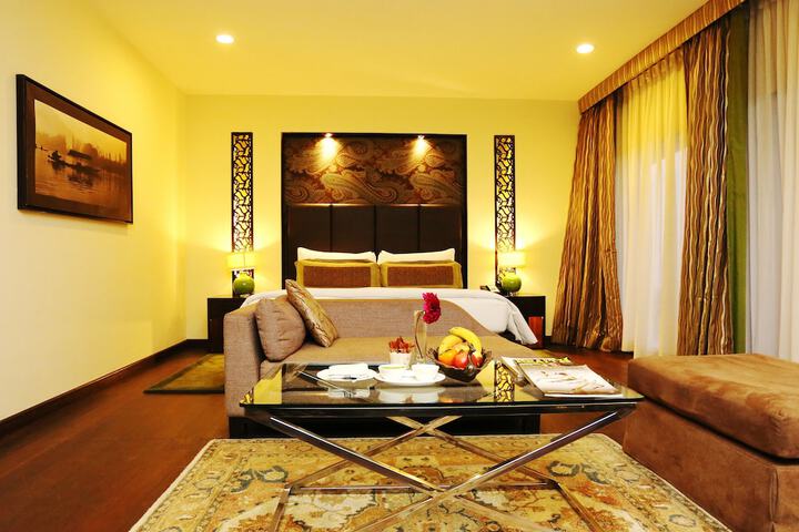 Room 5 of 41