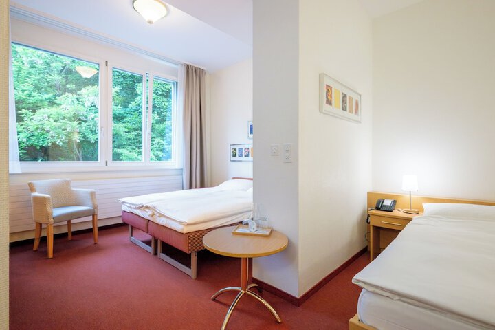 Room 16 of 72