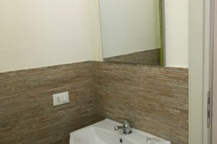 Room 3 of 30