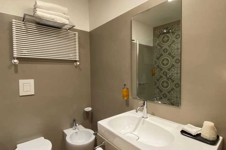 Room 118 of 180