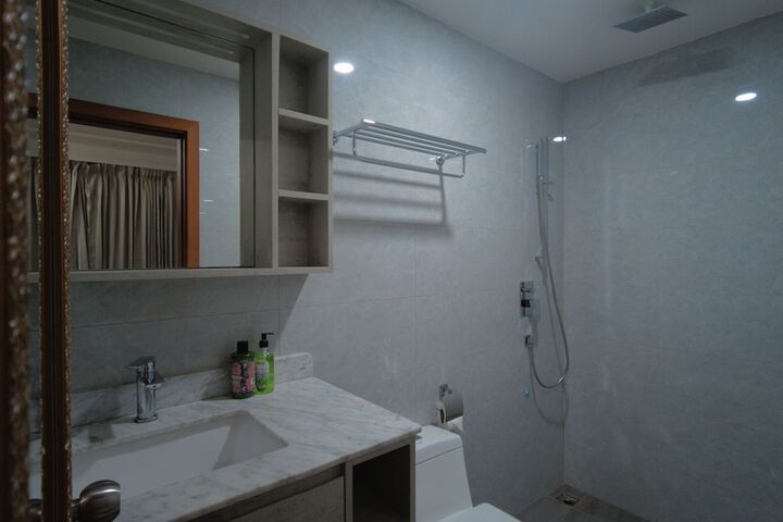 Room 14 of 22