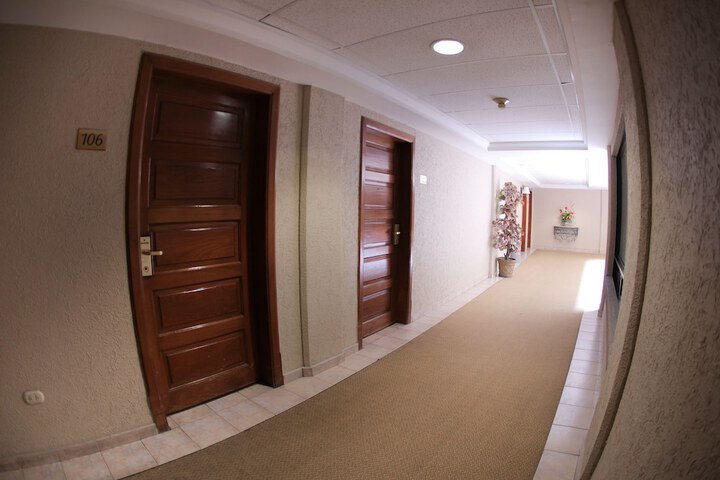 Ballroom/Hall 49 of 70