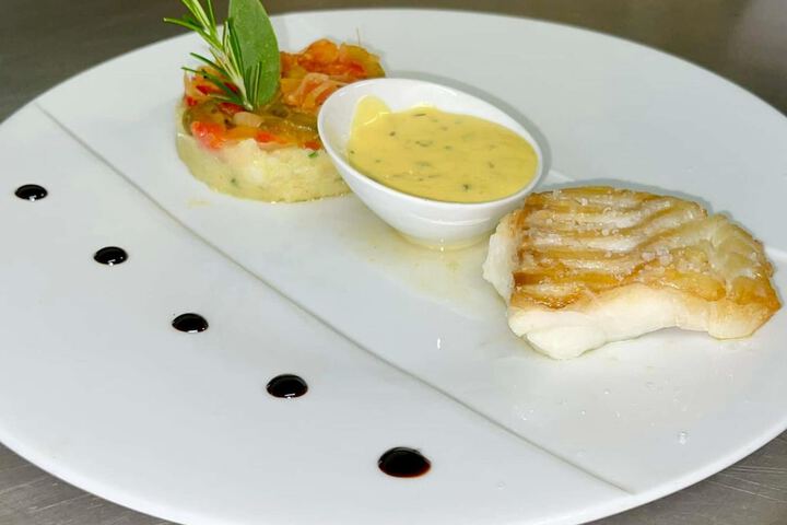 Dining 62 of 71