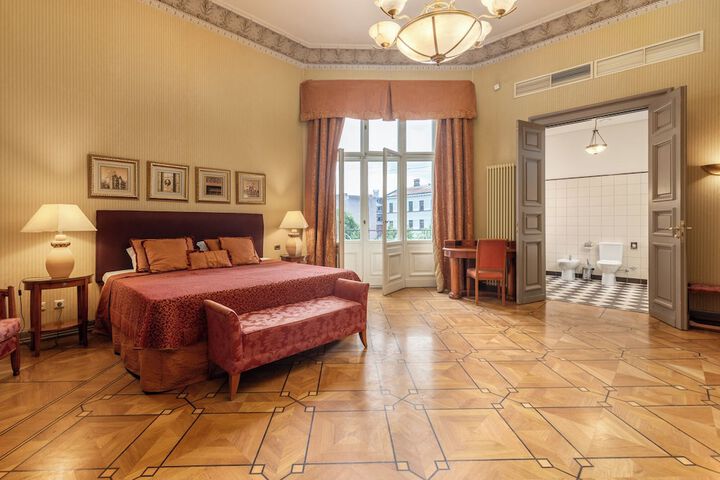 Room 21 of 75