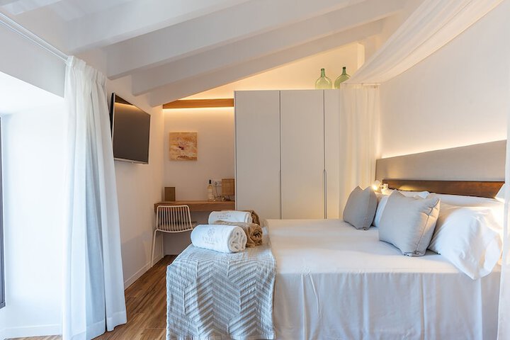 Room 20 of 77