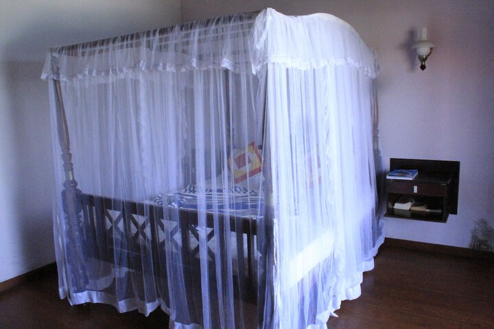 Room 6 of 75