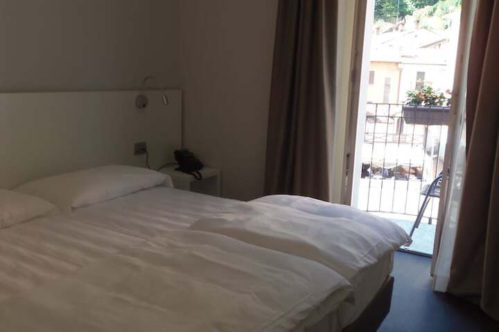 Room 7 of 64
