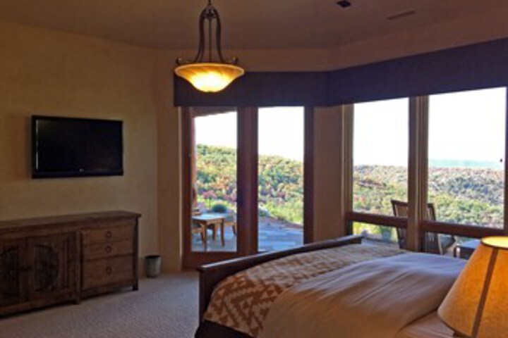 Room 33 of 58