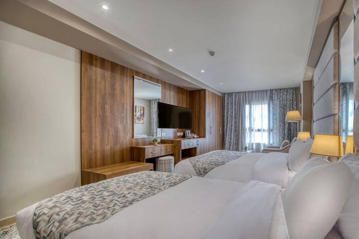 Room 20 of 93