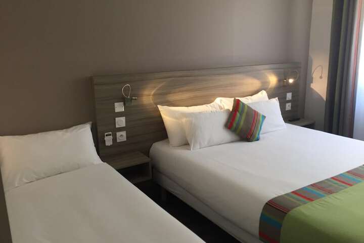 Room 16 of 49