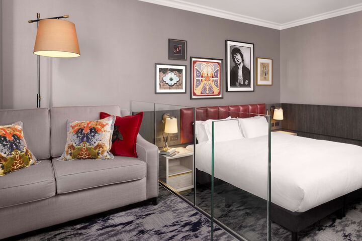 Room 21 of 56