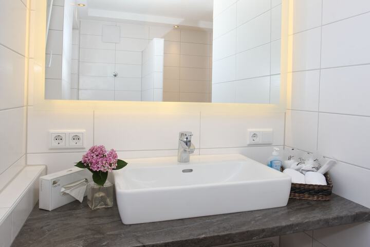 Room 30 of 59