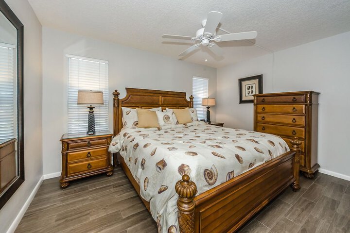 Room 4 of 29