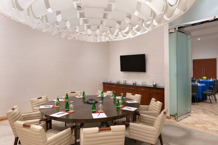 Meeting facility