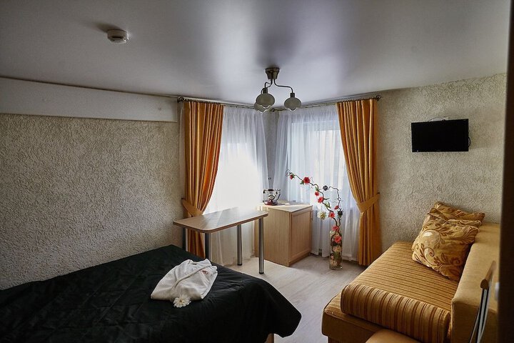 Room 14 of 48
