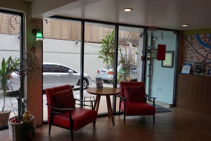 Guest Lobby