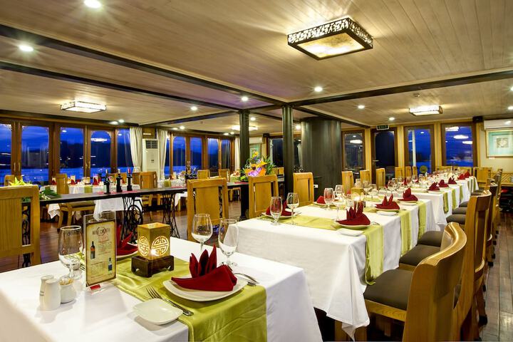 Dining Photos