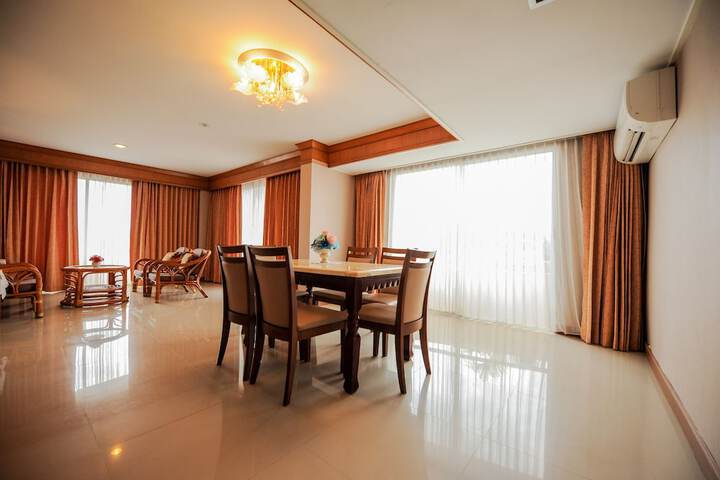 Room 15 of 64