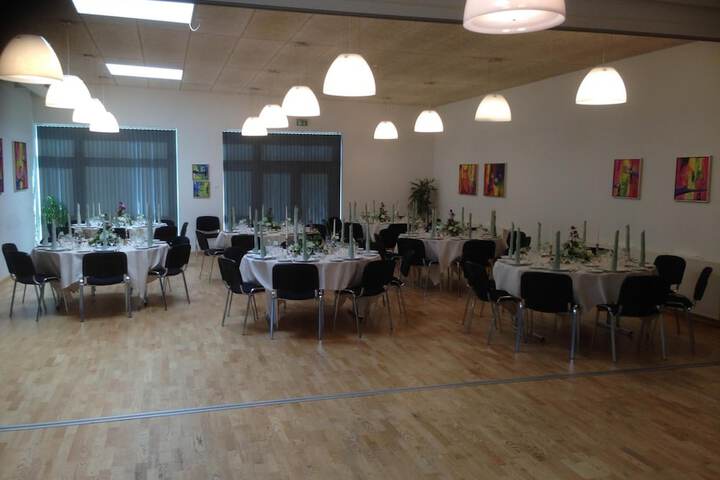 Ballroom/Hall 37 of 45
