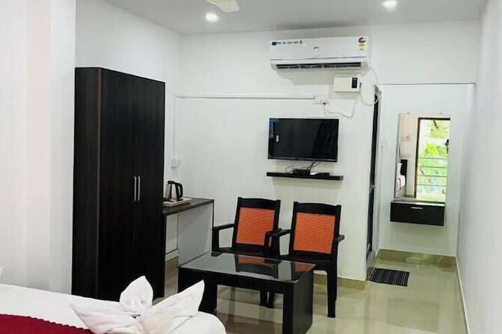 Room 4 of 26