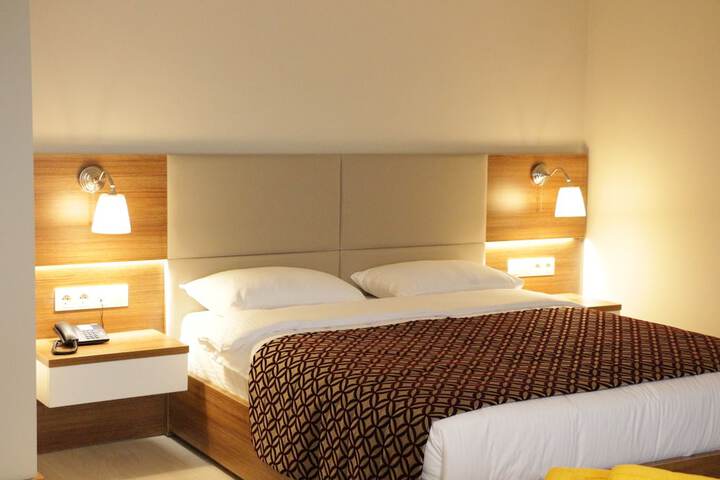 Room 14 of 16