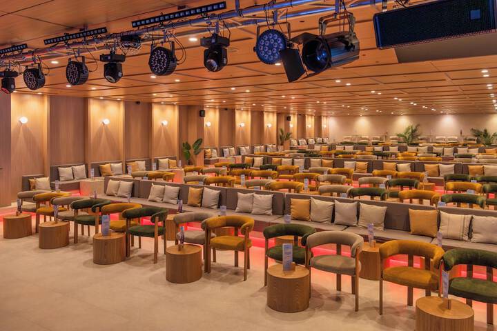 Guest Lobby