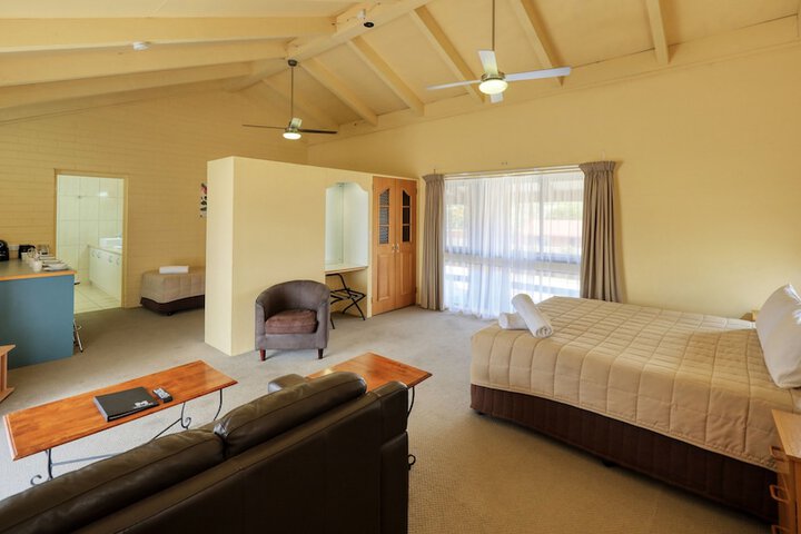Room 12 of 47