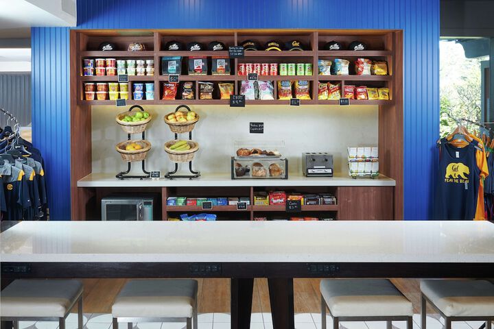 Snack bar