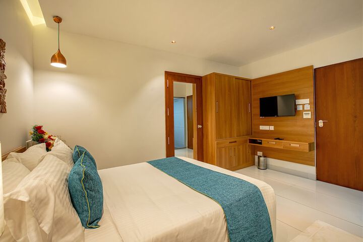 Room 6 of 31
