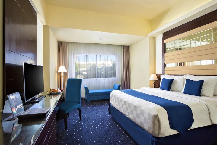 Room 10 of 82