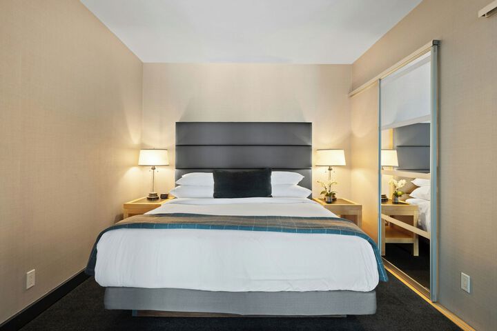 Room 34 of 46