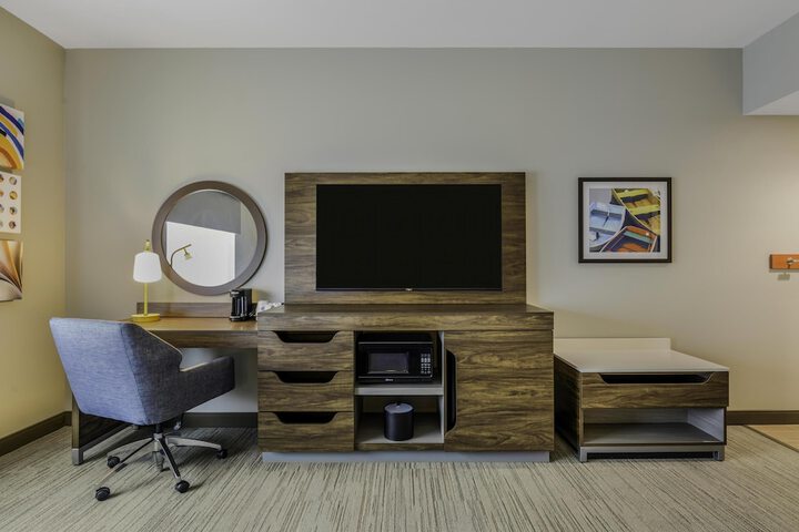 Room 22 of 50