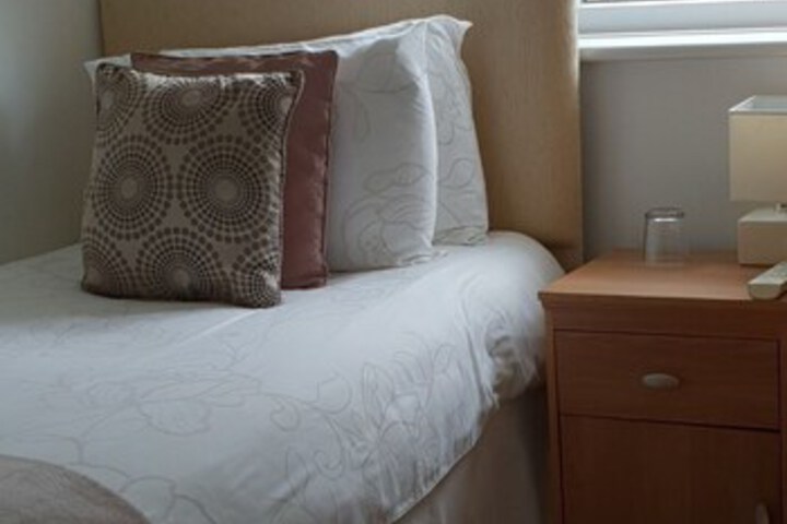 Room 34 of 157