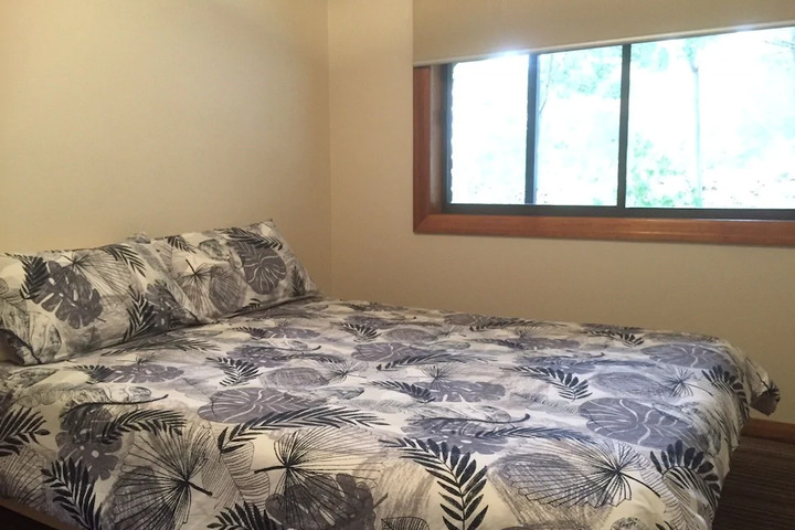 Room 4 of 10