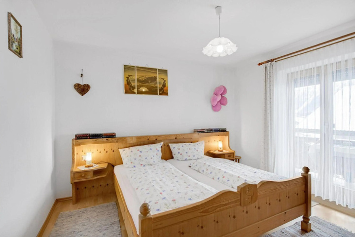 Room 2 of 15